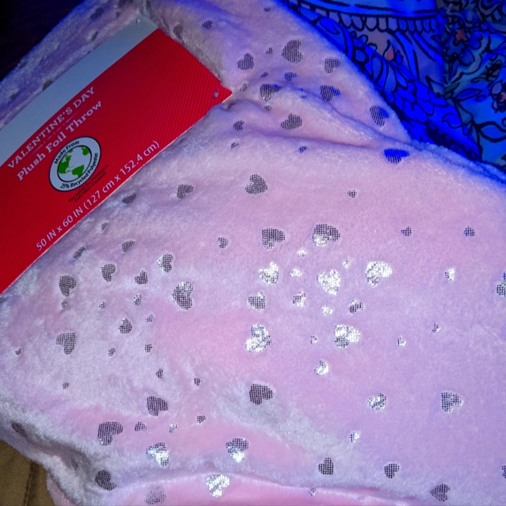 Valentine's Plus Bank blankets